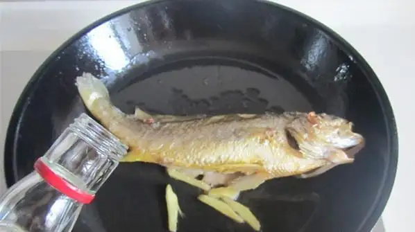 鱼吃鱼怎么变强(鱼吃鱼是什么情况)